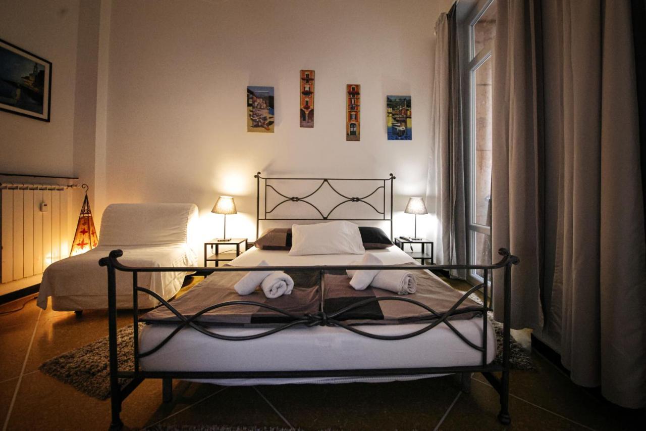 Nik Rooms Genoa Bagian luar foto