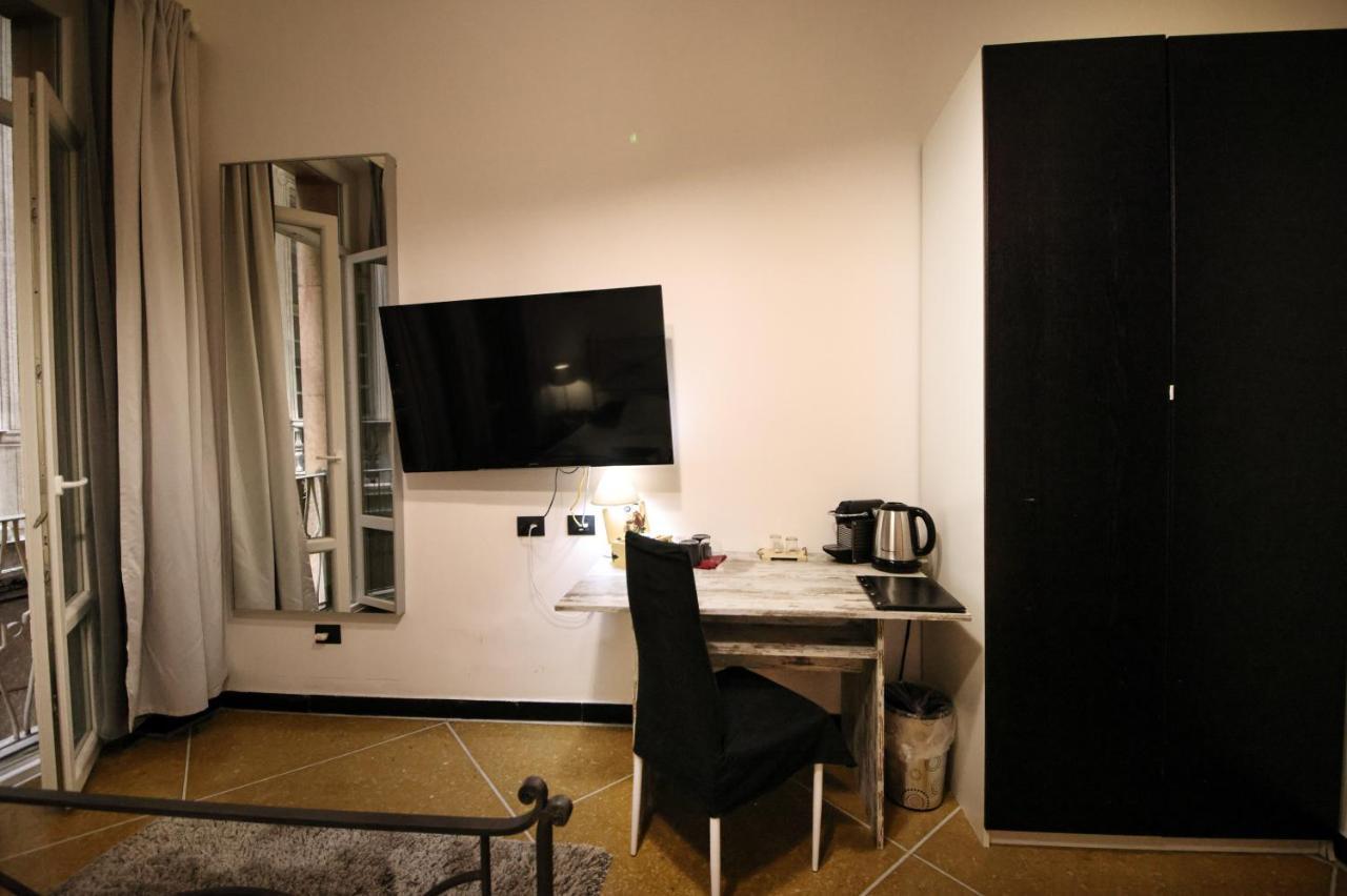 Nik Rooms Genoa Bagian luar foto