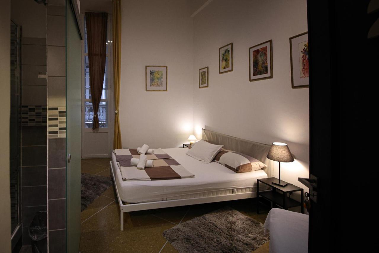 Nik Rooms Genoa Bagian luar foto