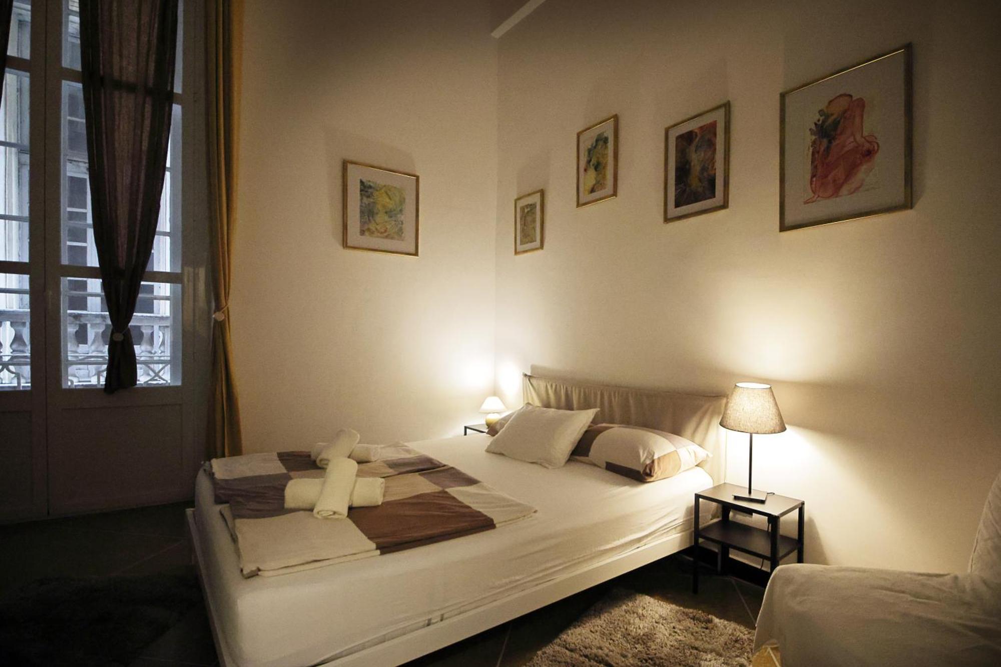 Nik Rooms Genoa Bagian luar foto