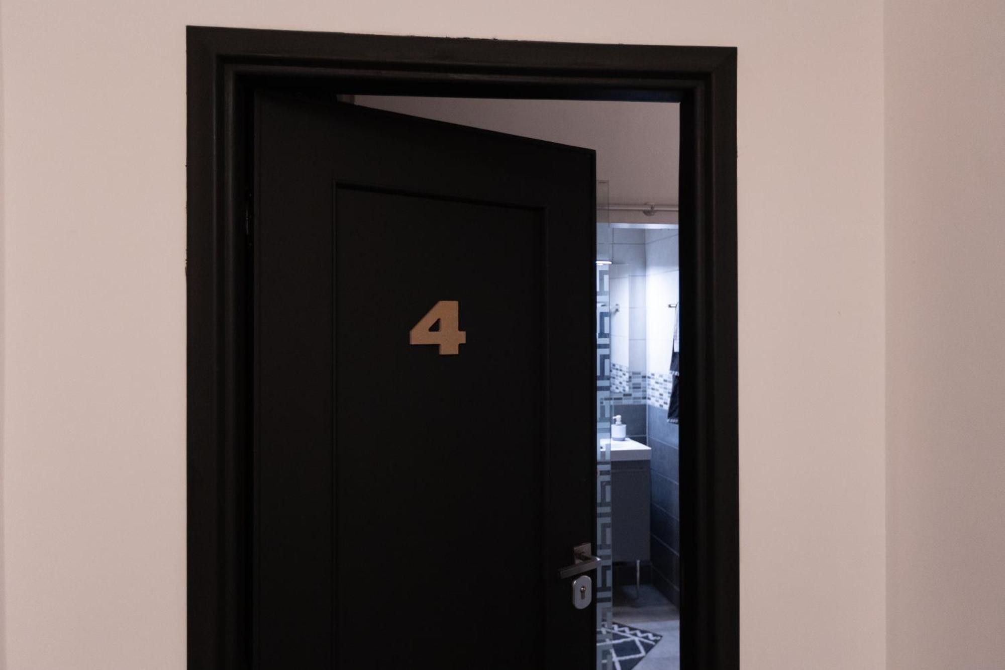 Nik Rooms Genoa Bagian luar foto